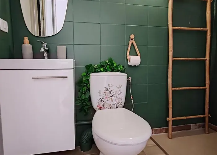 Casa Davia. Independant Meuble. * Furiani