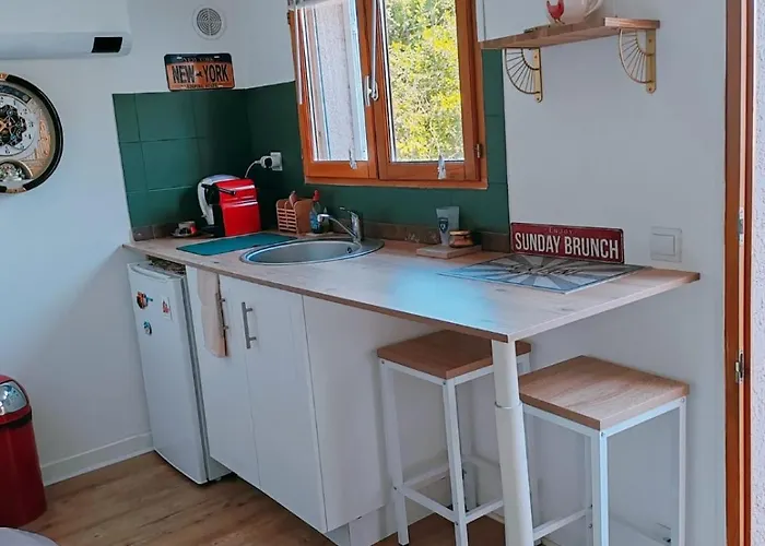 Casa Davia. Independant Meuble. * Furiani